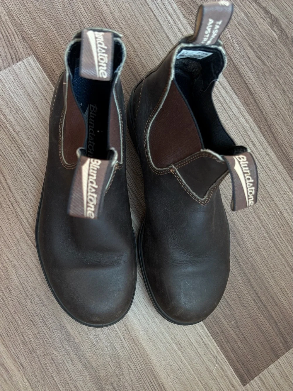 Blundstone Dark Brown Chelsea Pull-On Boots